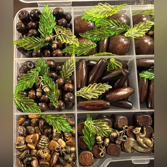 Craft Beads, NATURE MADE - SQUIRRELS OK, Jewelry Supplies, bulk beads - Picture 4 of 6